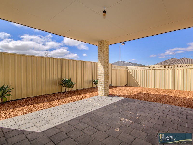 54 Eleanore Drive, Madora Bay WA 6210