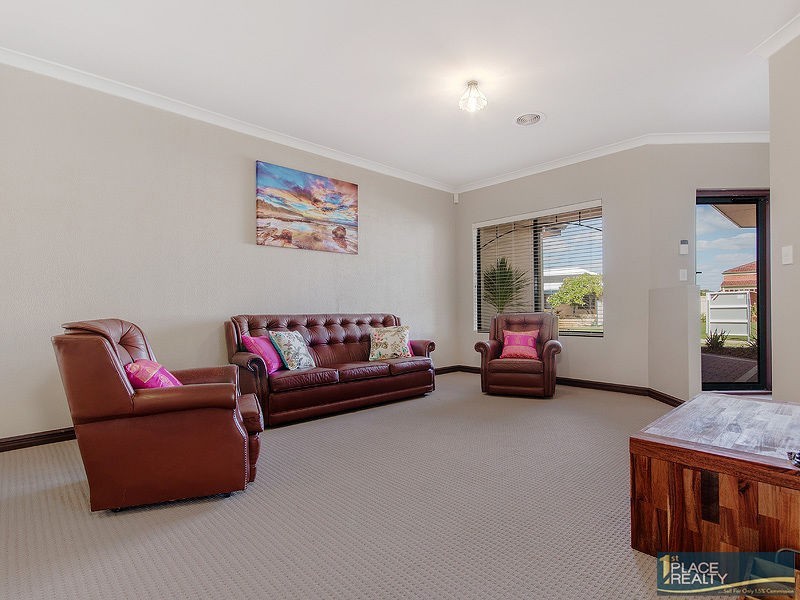 19 Tamar Break, Madora Bay WA 6210