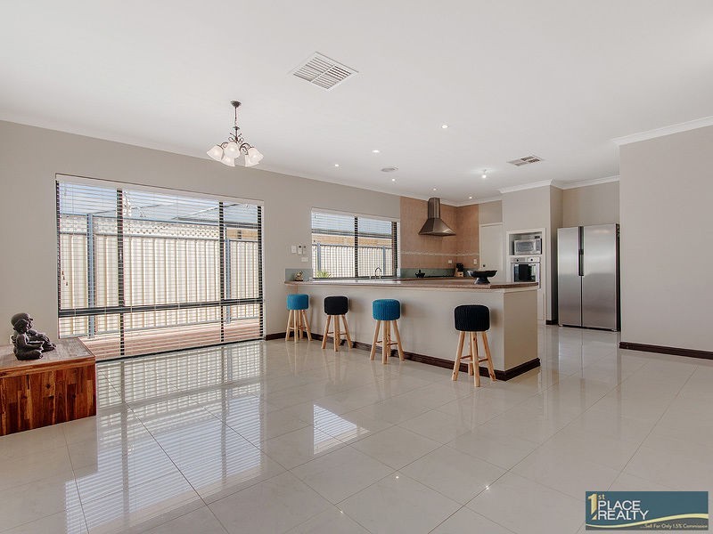 19 Tamar Break, Madora Bay WA 6210