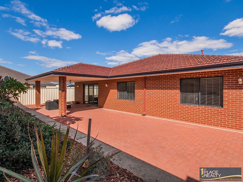 19 Tamar Break, Madora Bay WA 6210