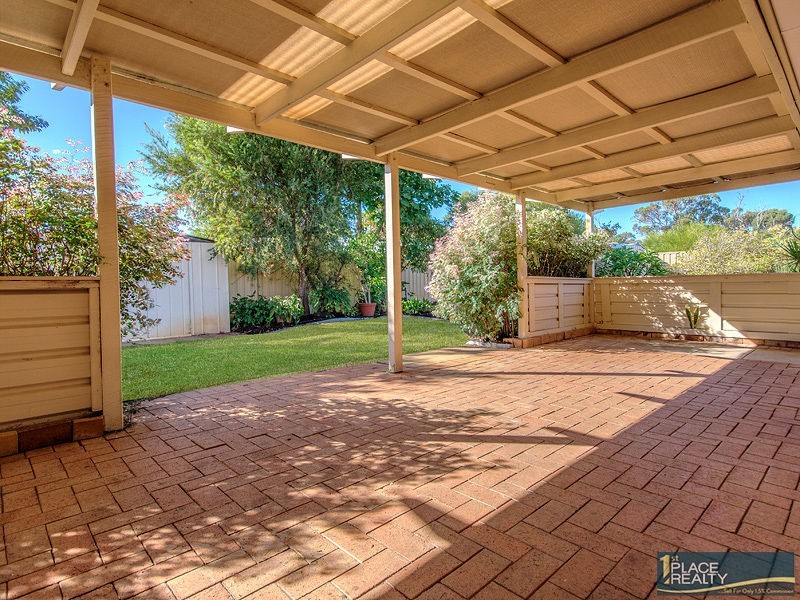 10 Saskatchewan Way, Greenfields WA 6210