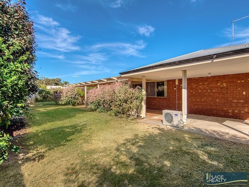 10 Saskatchewan Way, Greenfields WA 6210