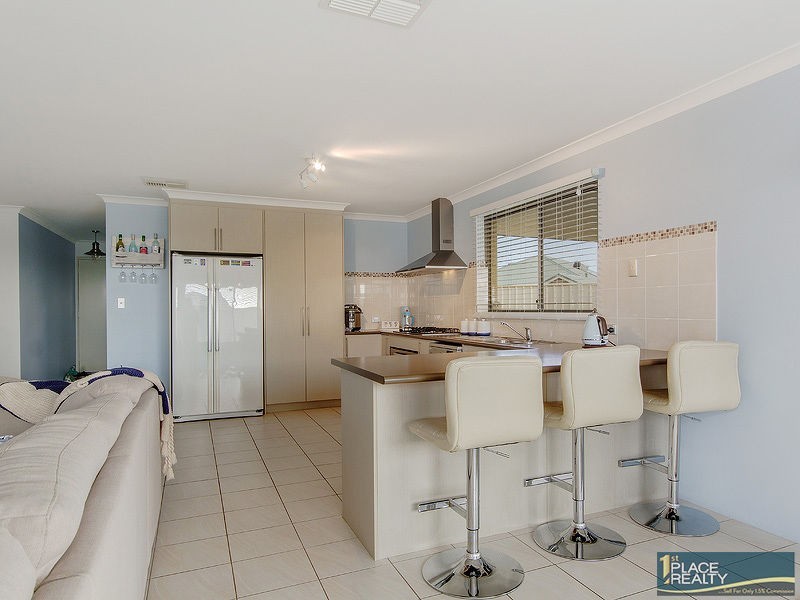 28 Highcliffe Circle, Lakelands WA 6180