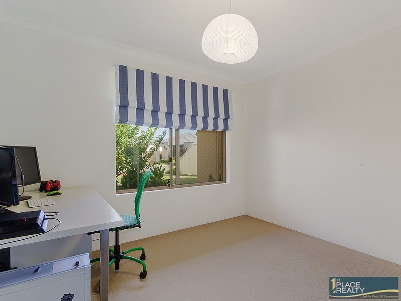 28 Highcliffe Circle, Lakelands WA 6180
