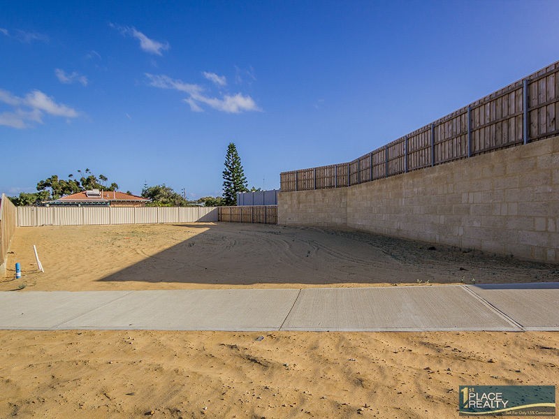 73 Torwood Edge, Halls Head WA 6210