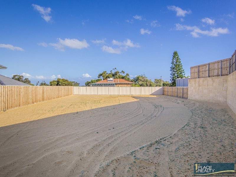 73 Torwood Edge, Halls Head WA 6210