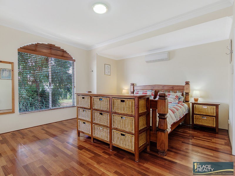 12 Bookara View, Lakelands WA 6180