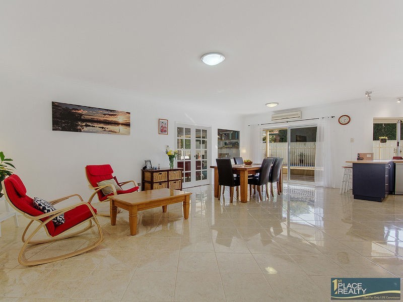 12 Bookara View, Lakelands WA 6180