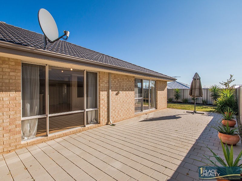 62 Surf Drive, Secret Harbour WA 6173