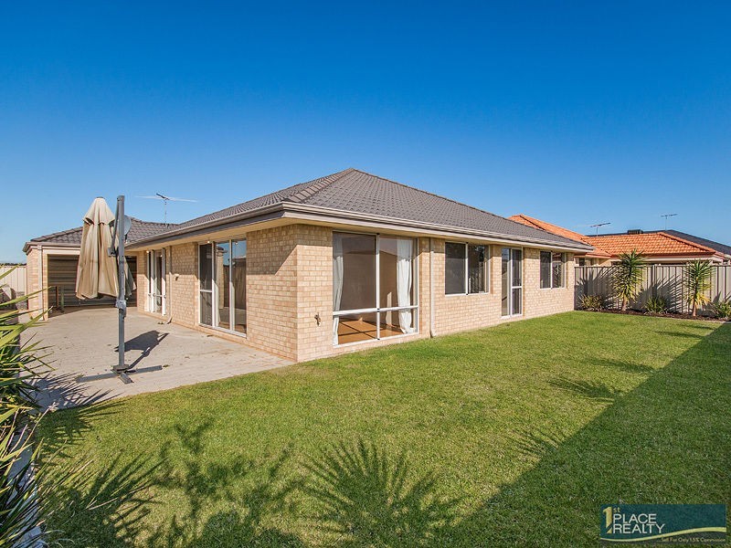 62 Surf Drive, Secret Harbour WA 6173