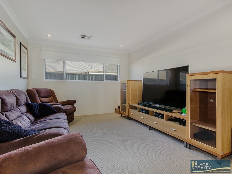 16 Driver Link, South Yunderup WA 6208