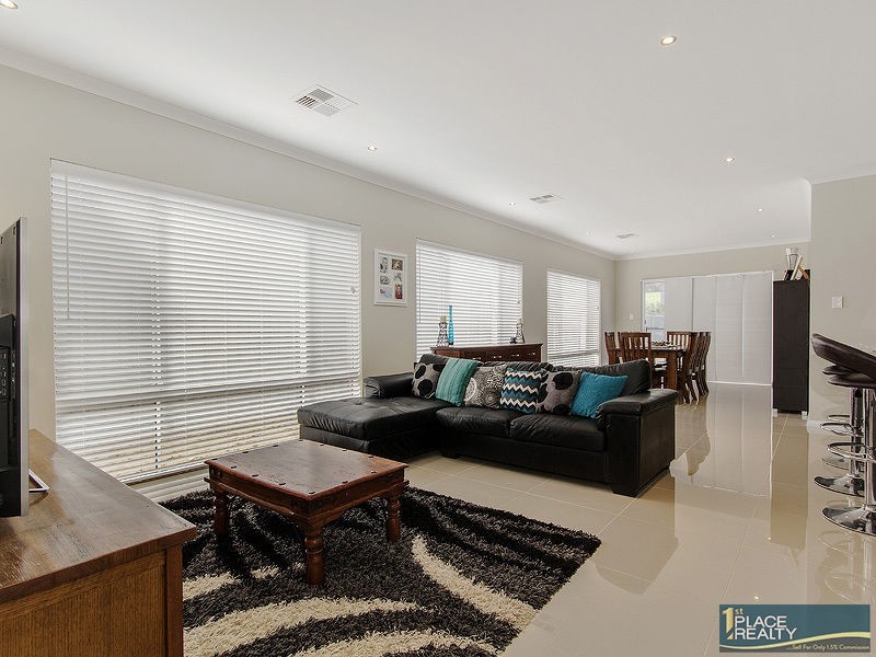 16 Driver Link, South Yunderup WA 6208