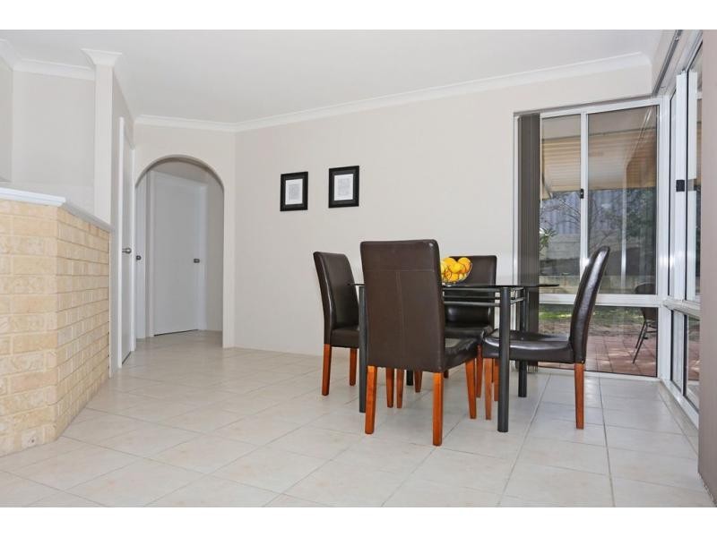 2 Selloa Court, Halls Head WA 6210