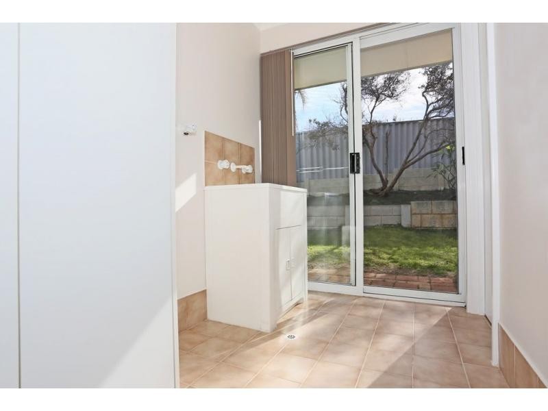 2 Selloa Court, Halls Head WA 6210