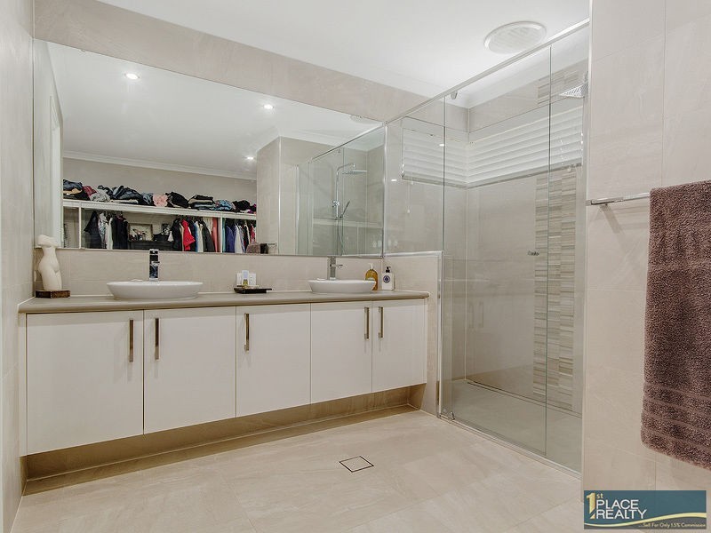 6 Lisle Road, Madora Bay WA 6210