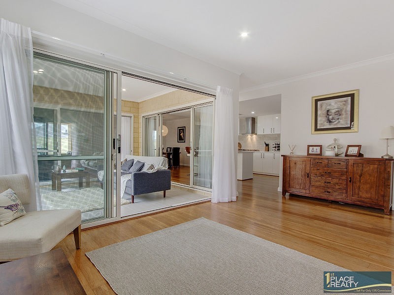 6 Lisle Road, Madora Bay WA 6210