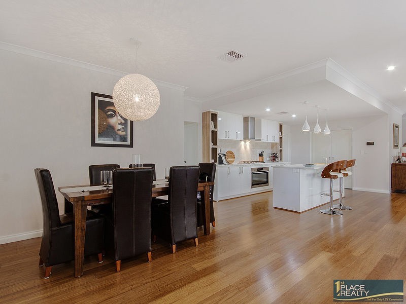 6 Lisle Road, Madora Bay WA 6210