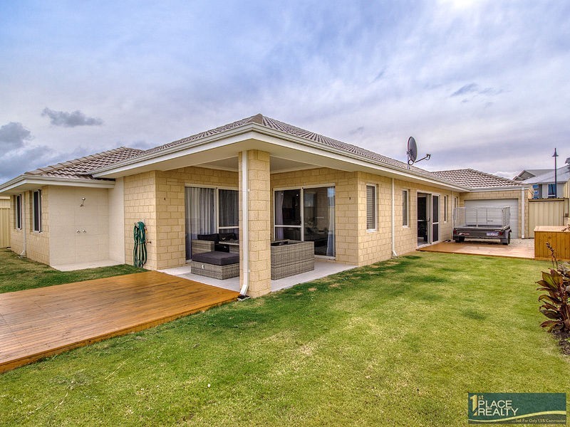 6 Lisle Road, Madora Bay WA 6210
