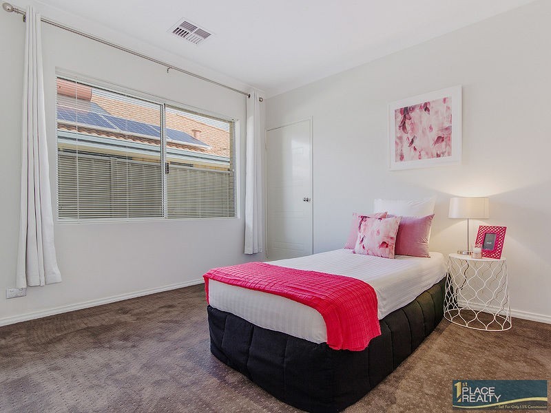 19 Yindana Boulevard, Lakelands WA 6180