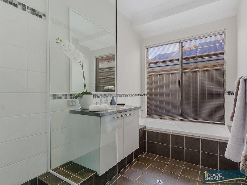 19 Yindana Boulevard, Lakelands WA 6180