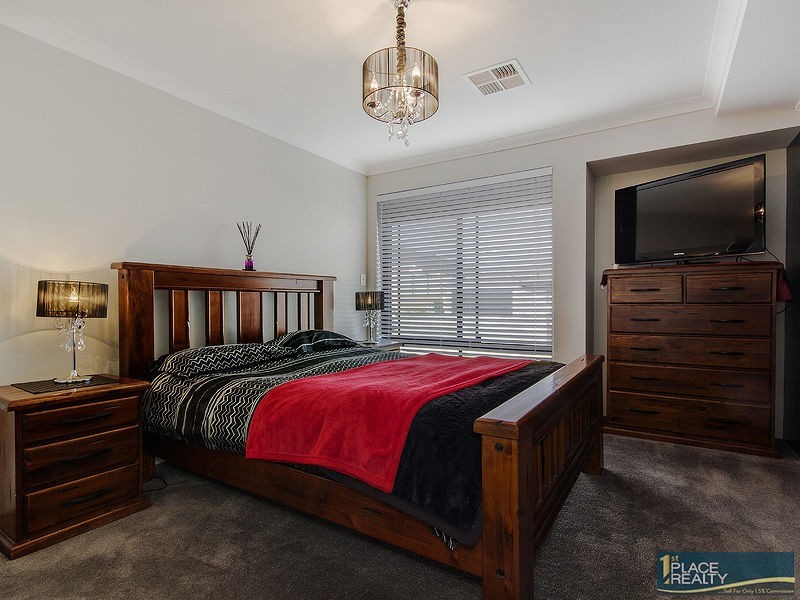 17 Greenville Vista, Meadow Springs WA 6210