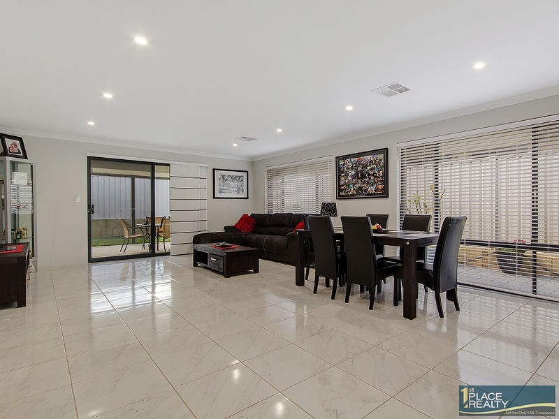 17 Greenville Vista, Meadow Springs WA 6210