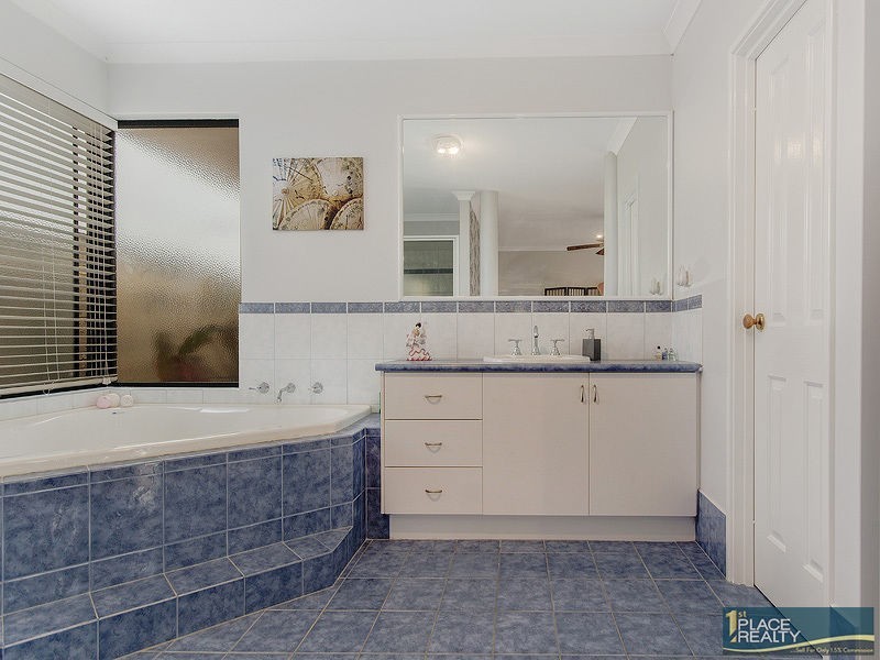 3 Wildflower Close, Singleton WA 6175
