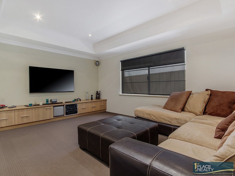 27 Cohen Vista, Lakelands WA 6180