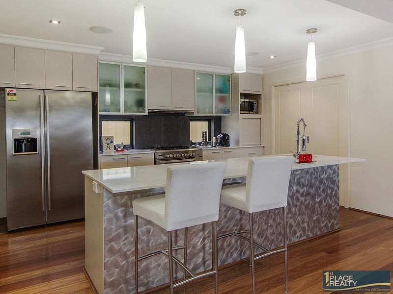 27 Cohen Vista, Lakelands WA 6180