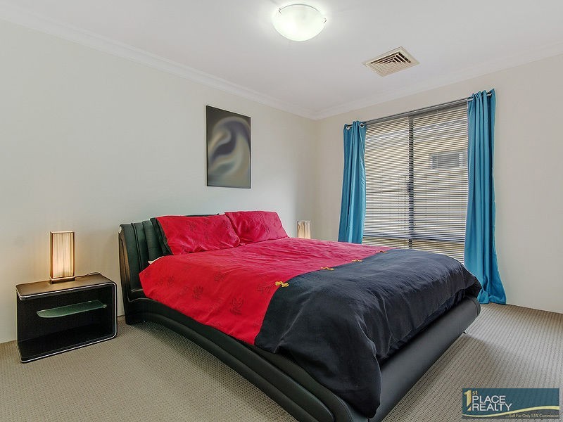 27 Cohen Vista, Lakelands WA 6180