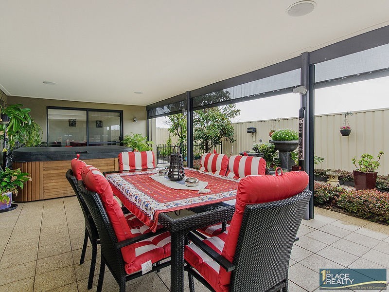 27 Cohen Vista, Lakelands WA 6180