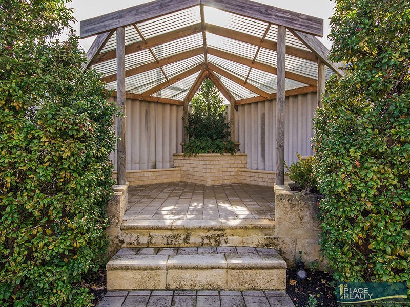 12 Bolton Avenue, Secret Harbour WA 6173