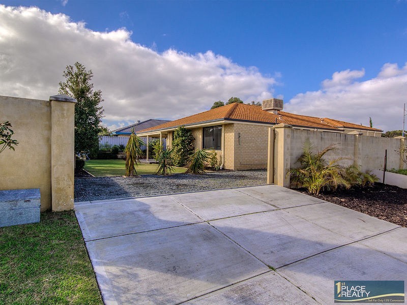 12 Bolton Avenue, Secret Harbour WA 6173