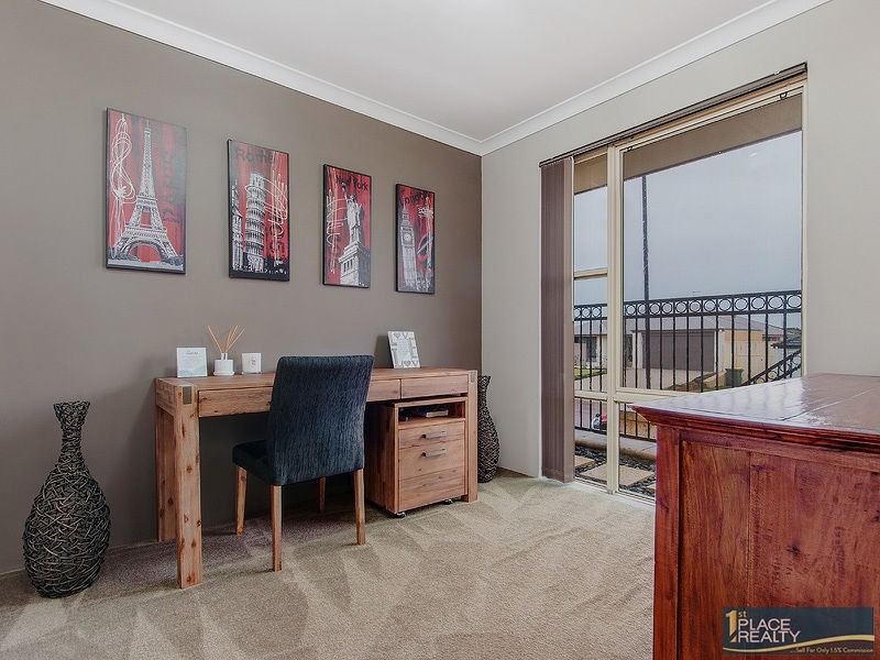 12 Salome Crescent, Lakelands WA 6180