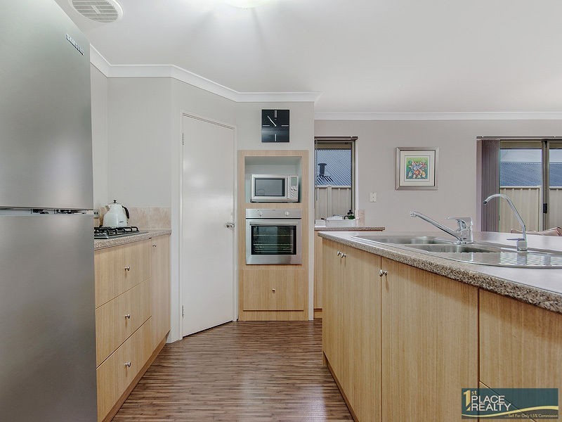 12 Salome Crescent, Lakelands WA 6180