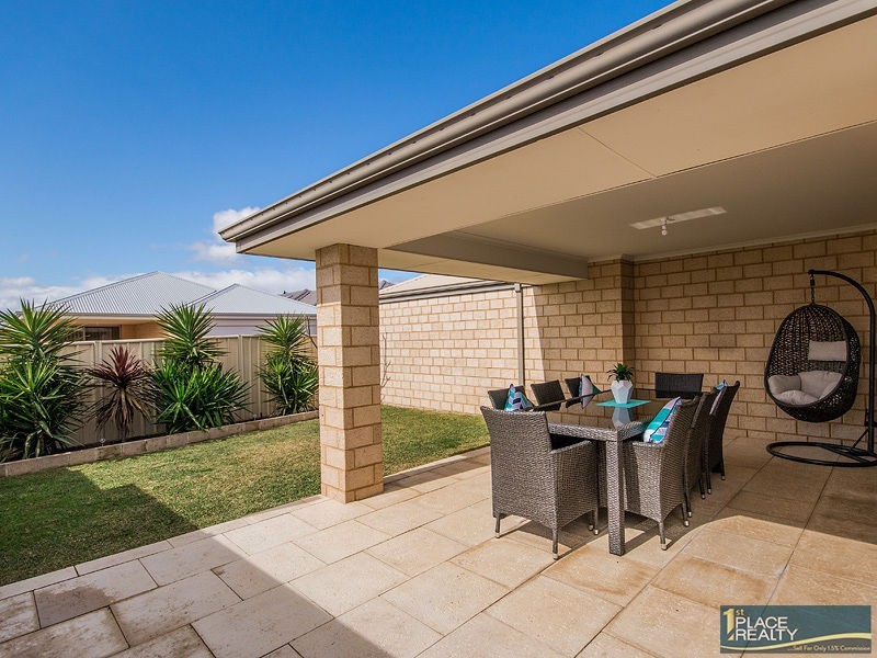 12 Salome Crescent, Lakelands WA 6180