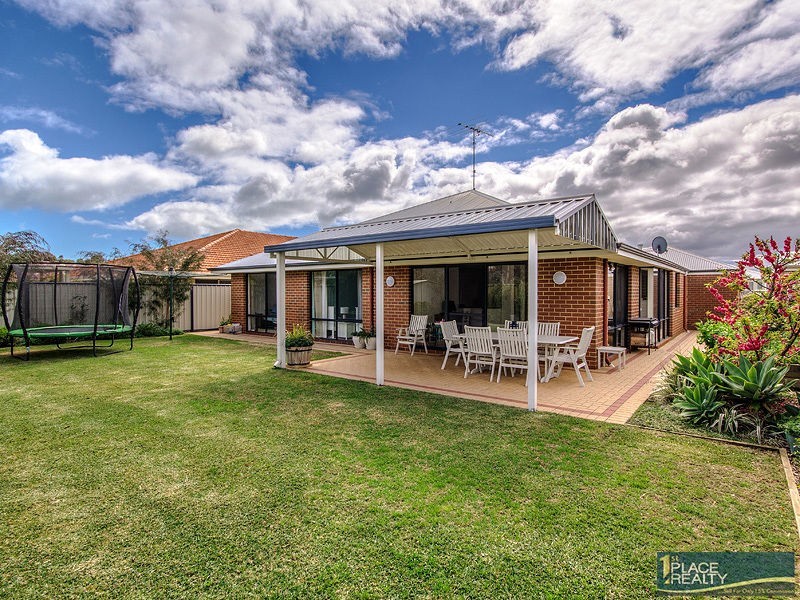 21 Camden Way, Meadow Springs WA 6210