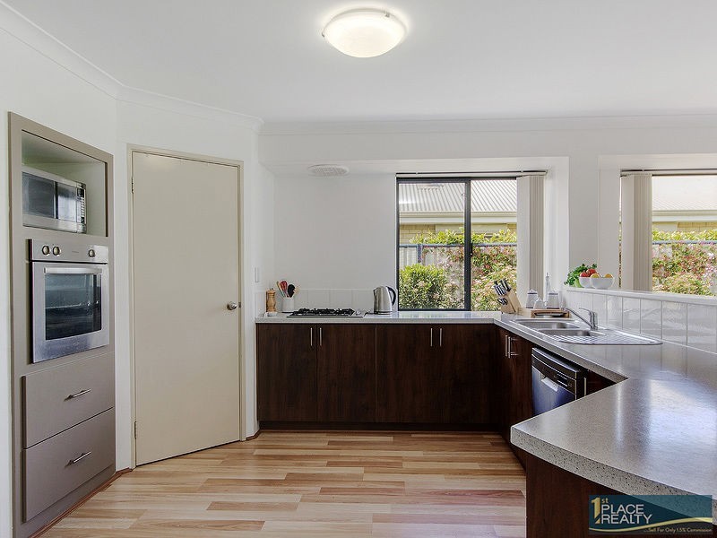 21 Camden Way, Meadow Springs WA 6210