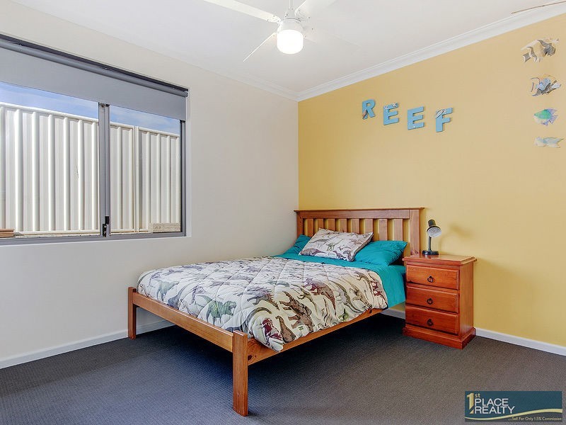 8 Payanna Grange, Lakelands WA 6180
