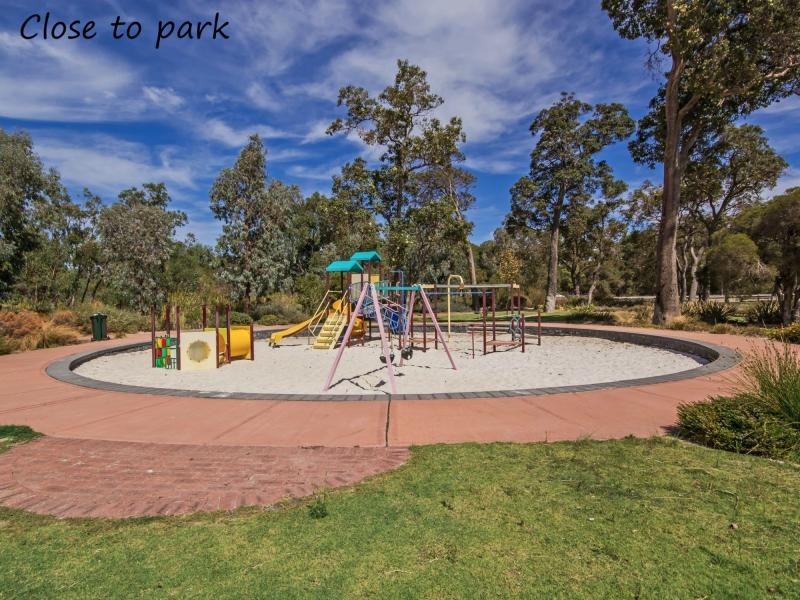 16 Holloway Turn, Ravenswood WA 6208