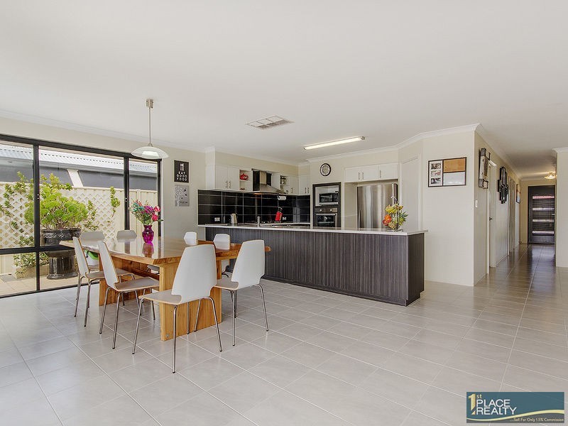 20 Highcliffe Circle, Lakelands WA 6180
