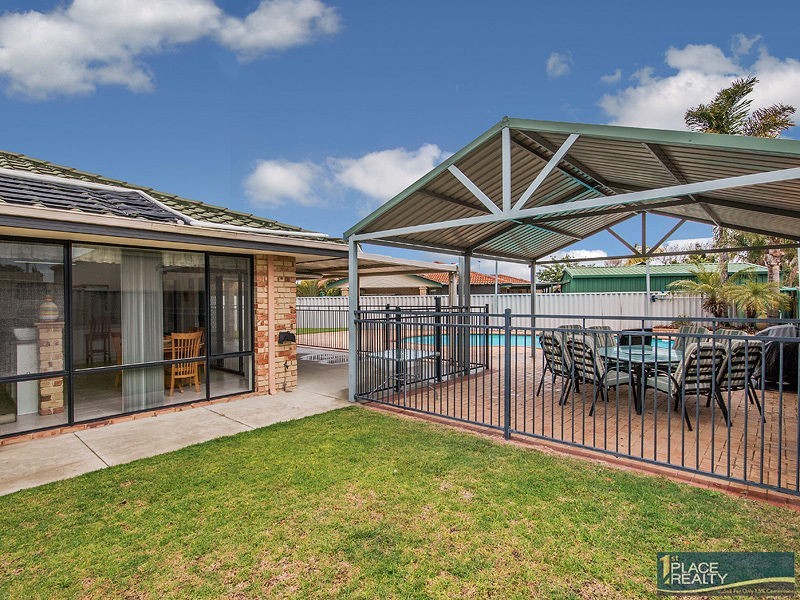 56 Minigwal Loop, Waikiki WA 6169