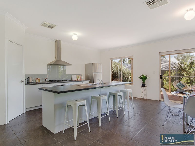 9 Ravensfield Road, Baldivis WA 6171