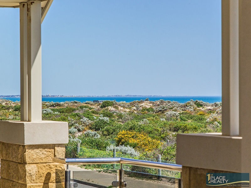23 Cobblestones Circuit, Secret Harbour WA 6173