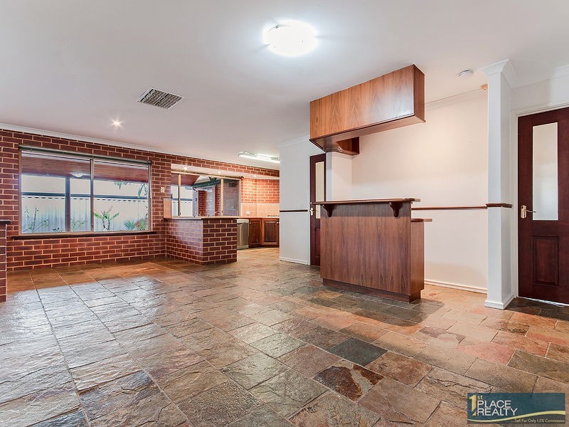 16 Avignon Retreat, Port Kennedy WA 6172