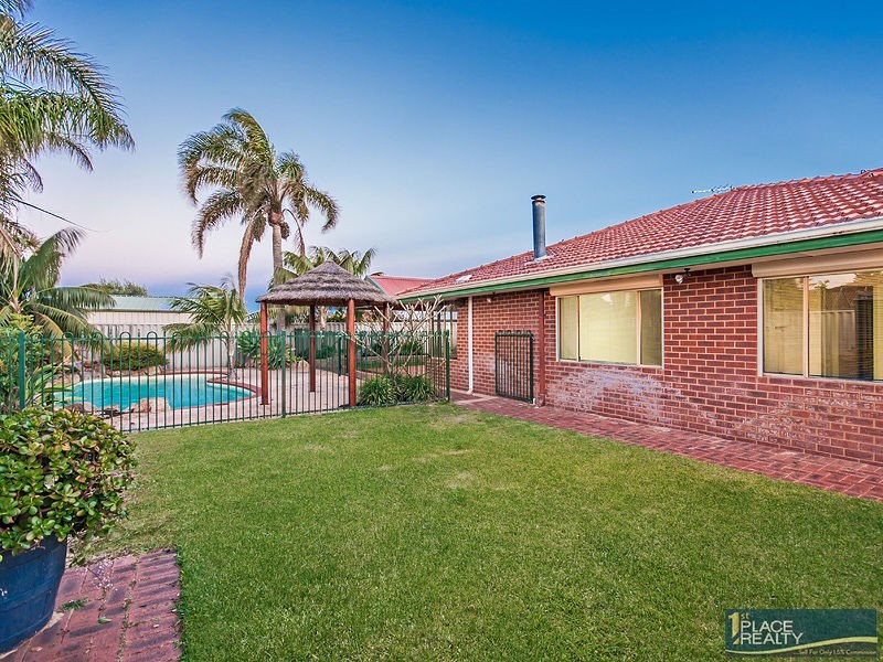 16 Avignon Retreat, Port Kennedy WA 6172