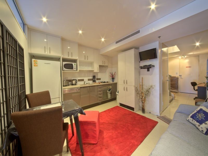 4 Lachlan Street, Waterloo NSW 2017