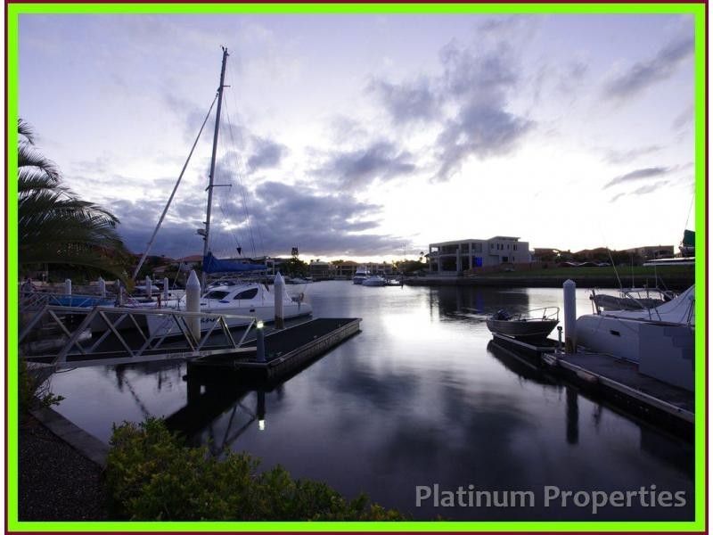 Sovereign Islands QLD 4216