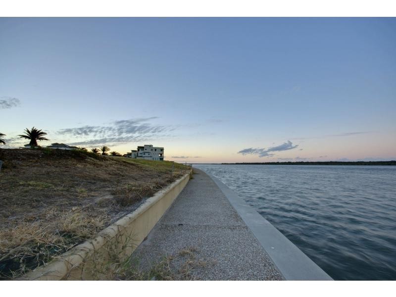 Paradise Point QLD 4216