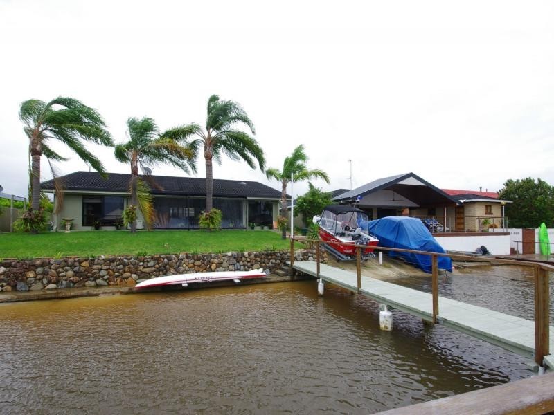 Paradise Point QLD 4216